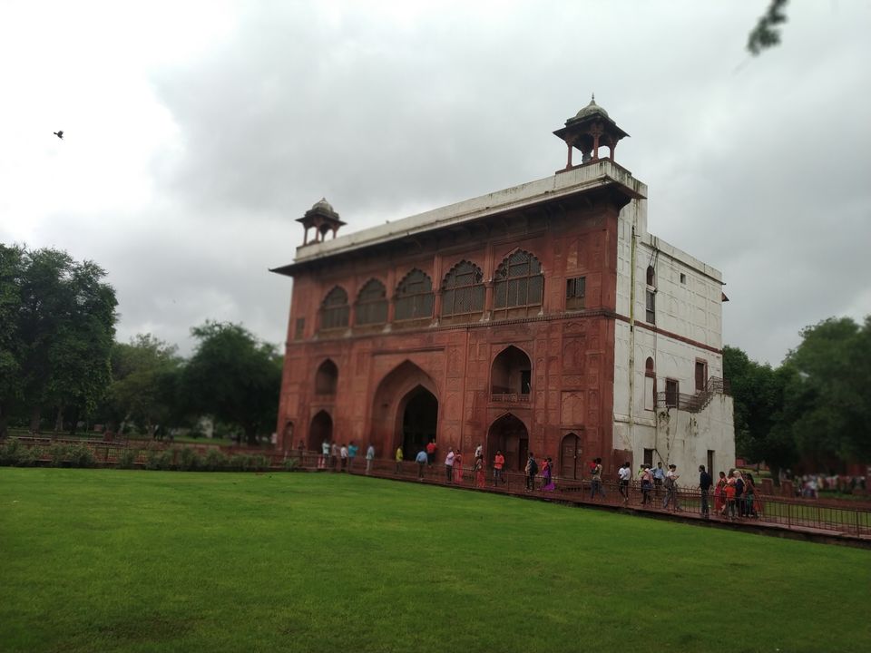 Photo of Exploring the sculptures of Lal Qila (Red Fort), Delhi by pranav