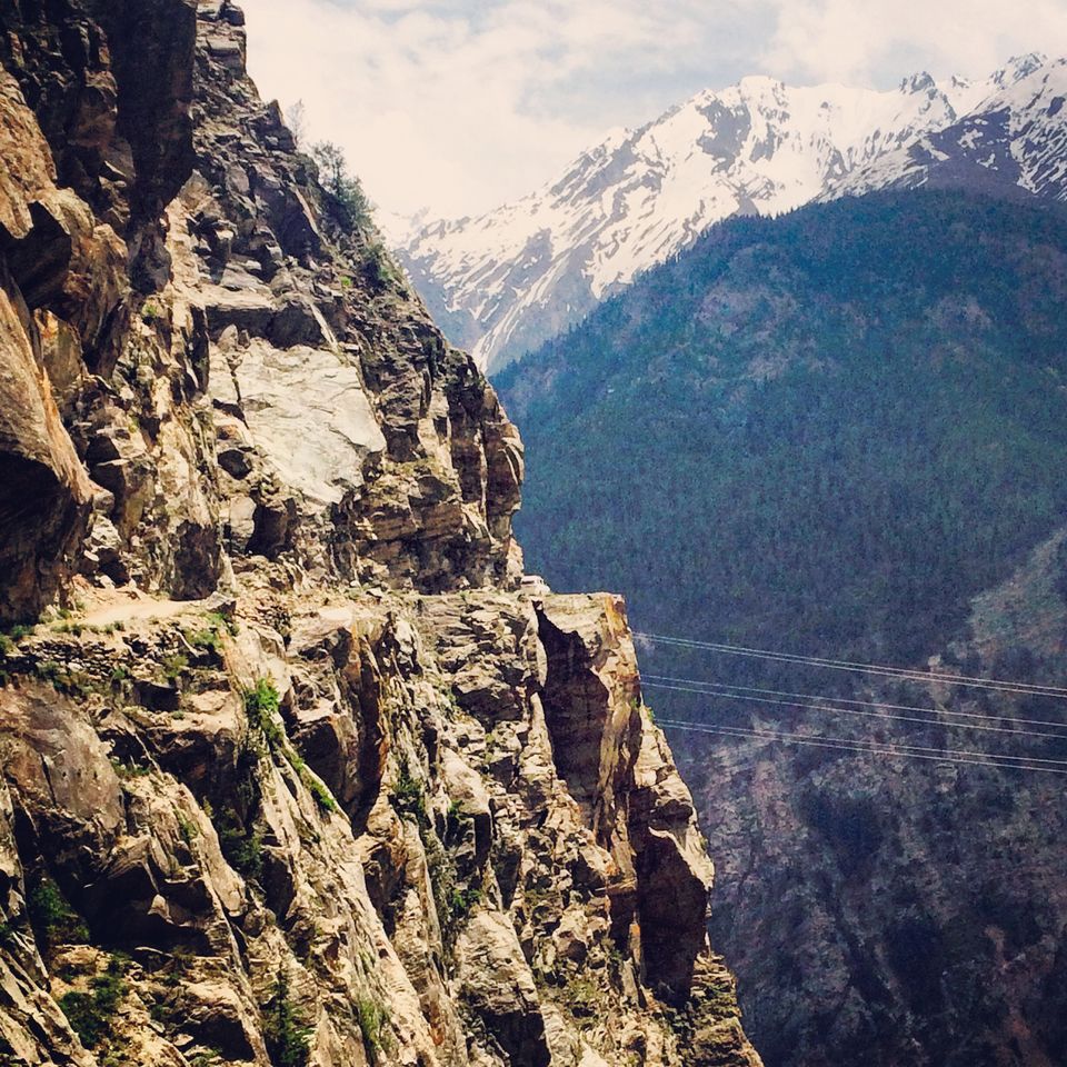 Photo of Driving on the deadly India Tibet Highway 14/47 by Abhishek Khanna