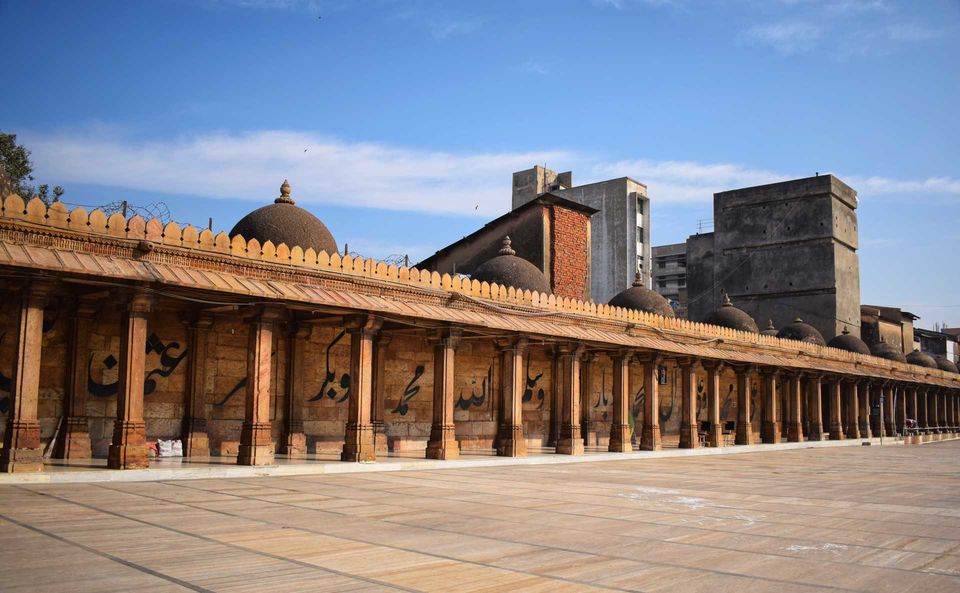Photo of This is what I discovered while strolling in India's First heritage city by UNESCO by Shubham Saxena