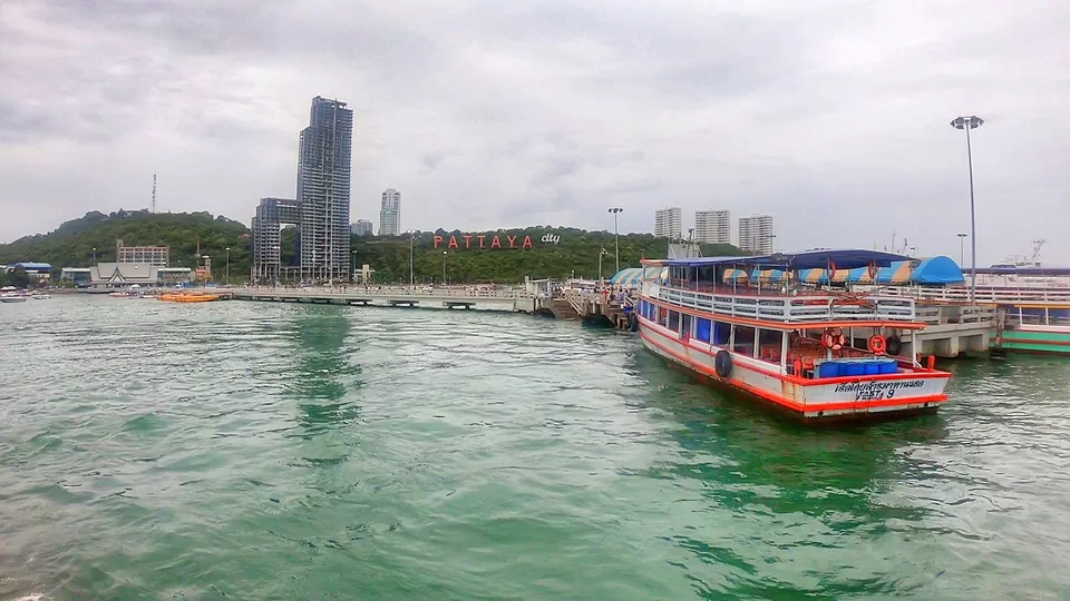 Photo of Bali Hai Pier, ถนน พัทยาใต้ Pattaya City, Bang Lamung District, Chon Buri, Thailand by Shubham Saxena