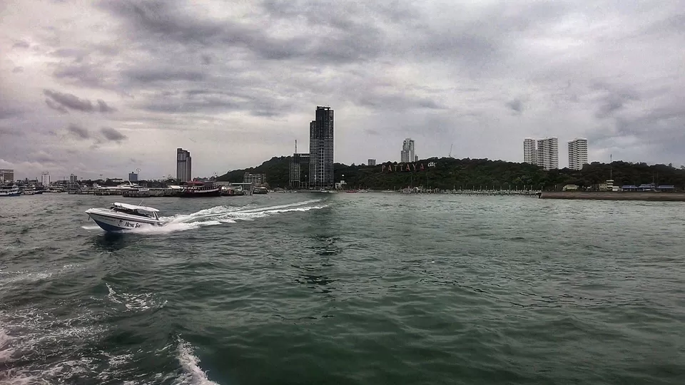 Photo of Bali Hai Pier, ถนน พัทยาใต้ Pattaya City, Bang Lamung District, Chon Buri, Thailand by Shubham Saxena