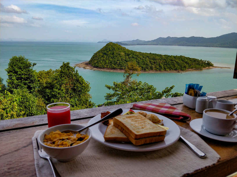 Photo of Breakfast with exotic views? I've found them for you.! #breakfastspots #IWillGoAnywhereForFood by Nagajyoti