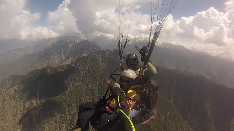 Photo of Bir Billing Paragliding, Bir, Himachal Pradesh, India by Sujata