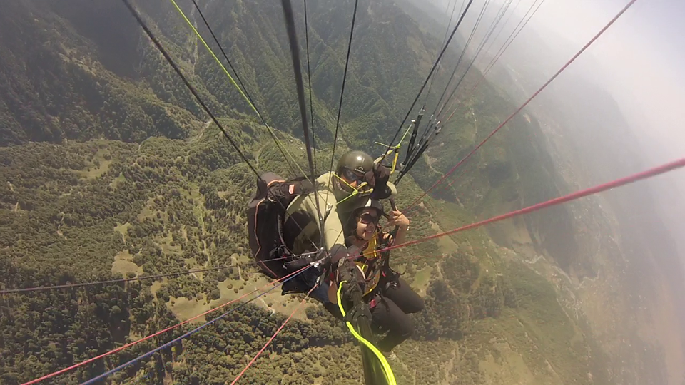 Photo of Bir Billing Paragliding, Bir, Himachal Pradesh, India by Sujata