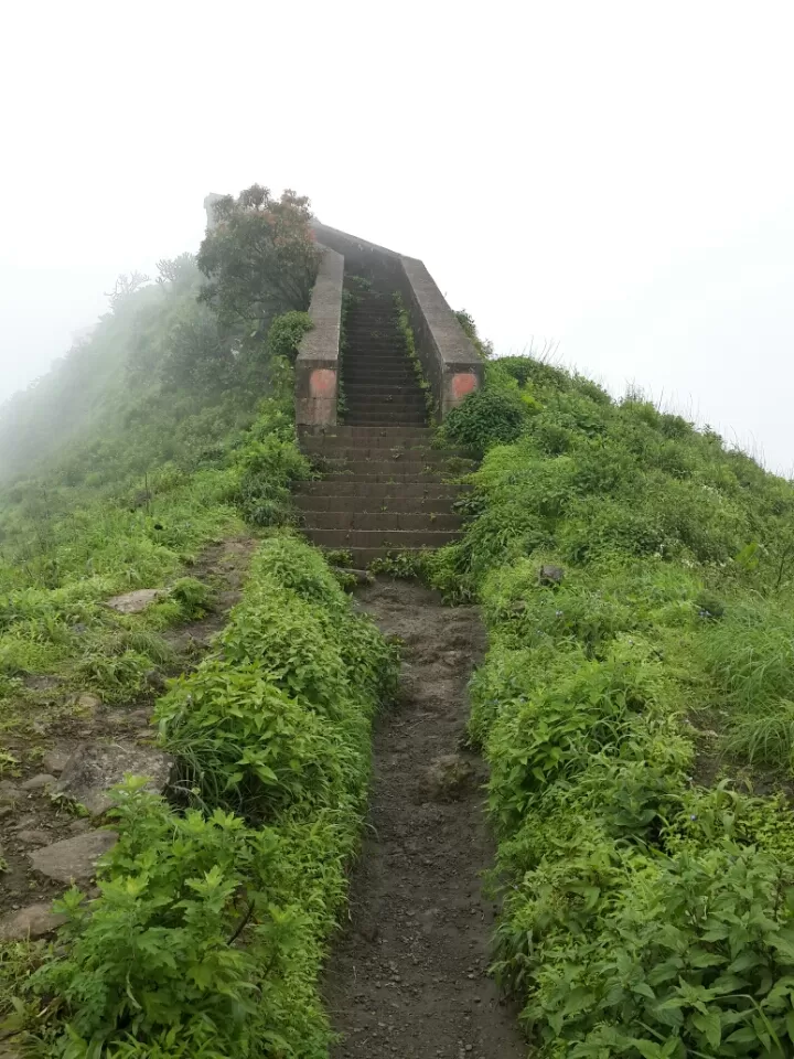 Photo of Gherapurandhar, Maharashtra, India by Milind Gupta