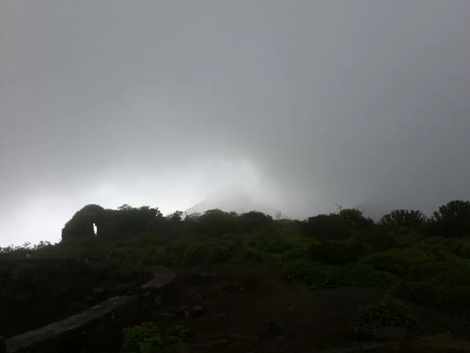 Photo of Gherapurandhar, Maharashtra, India by Milind Gupta