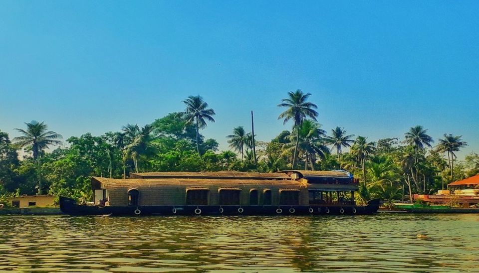 Photo of A backpacking trip to Kerala - Sreya Dasgupta 1/2 by Sreya Dasgupta