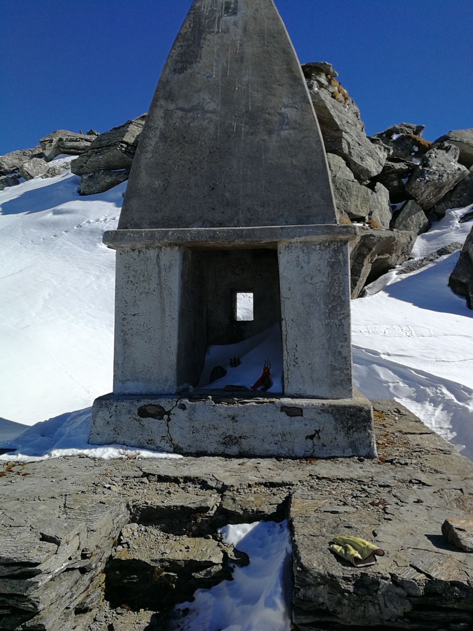 Photo of SOLO TREK TO THE BEST HIMALAYAN SNOW TREK! "KEDARKANTHA" by Sathish