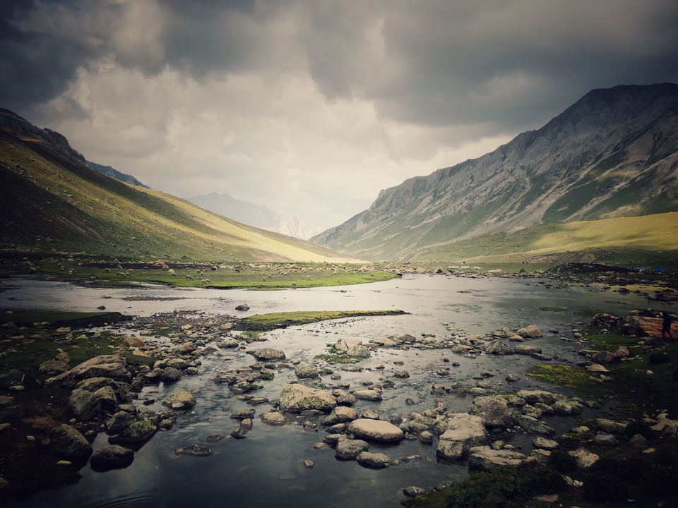 Photo of HOW I BACKPACKED SOLO ACROSS ONE OF THE MOST PRETTIEST TREKS IN INDIA:KASHMIR GREAT LAKES 10/18 by thesolitarybackpacker