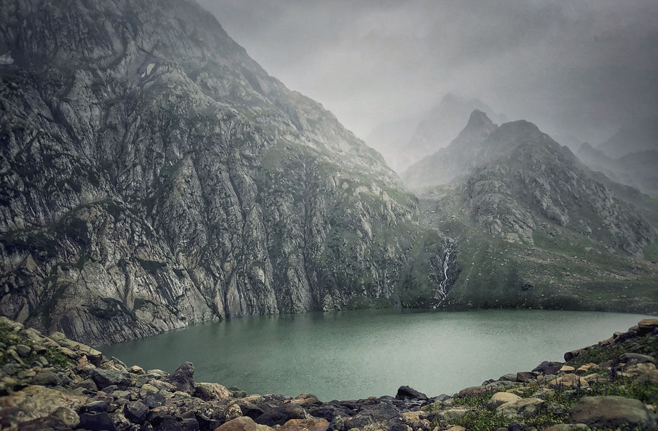 Photo of HOW I BACKPACKED SOLO ACROSS ONE OF THE MOST PRETTIEST TREKS IN INDIA:KASHMIR GREAT LAKES 11/18 by thesolitarybackpacker