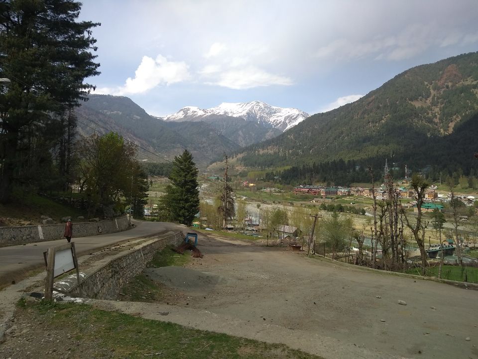 Photo of Kashmir Valley by Saptadeepa Bandopadhyay