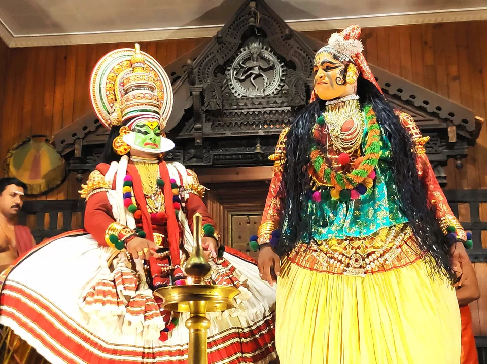 Photo of Interesting facts from Behind-The-Scenes of a Kathakali performance I witnessed in Kerala! by Saptadeepa Bandopadhyay