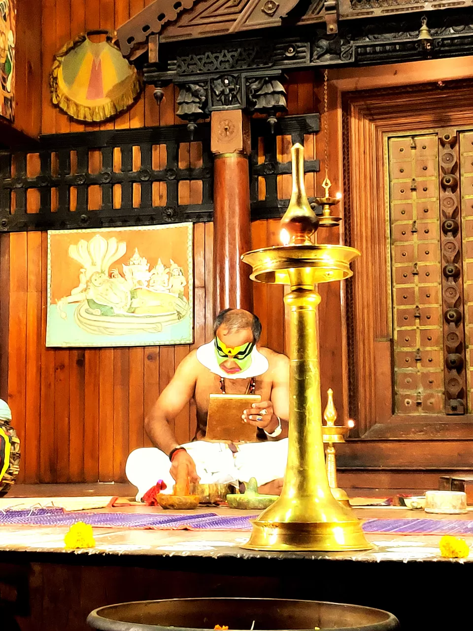 Photo of Interesting facts from Behind-The-Scenes of a Kathakali performance I witnessed in Kerala! by Saptadeepa Bandopadhyay