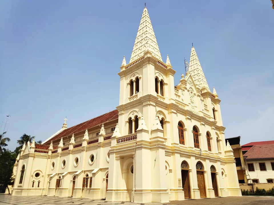 Photo of Santa Cruz Cathedral Basilica Fort Kochi, Bastian Street, Fort Nagar, Fort Kochi, Kochi, Kerala, India by Saptadeepa Bandopadhyay