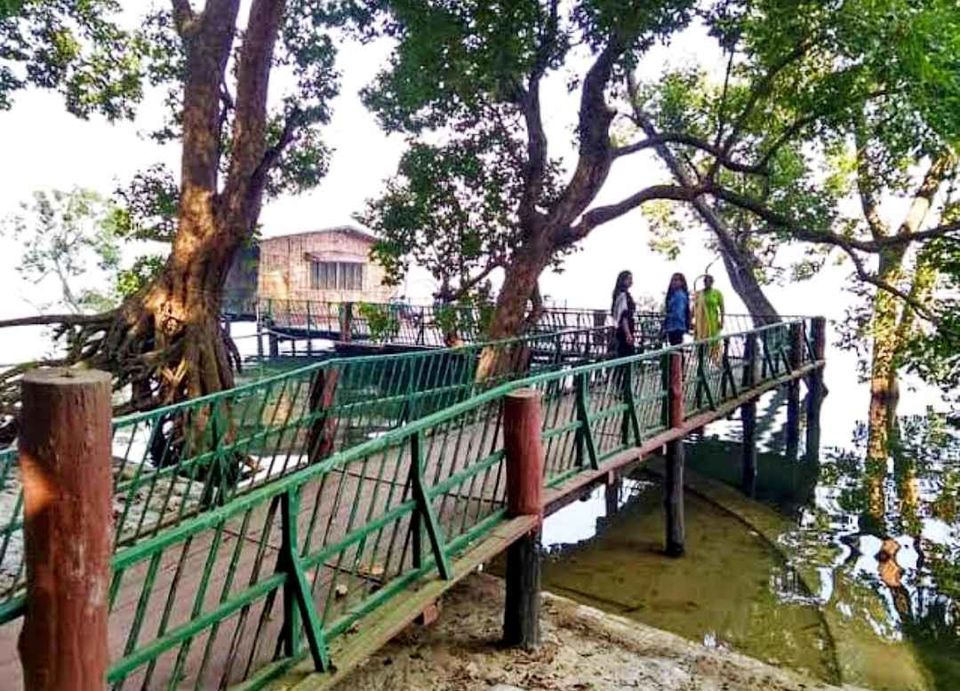 Photo of चूका इको टूरिज्म स्पॉट एंट्री पॉइंट, Mustafabad, Uttar Pradesh, India by Smita Yadav