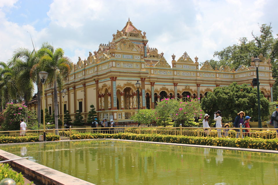 Photo of The ultimate travel guide to VIETNAM by melia mahajan