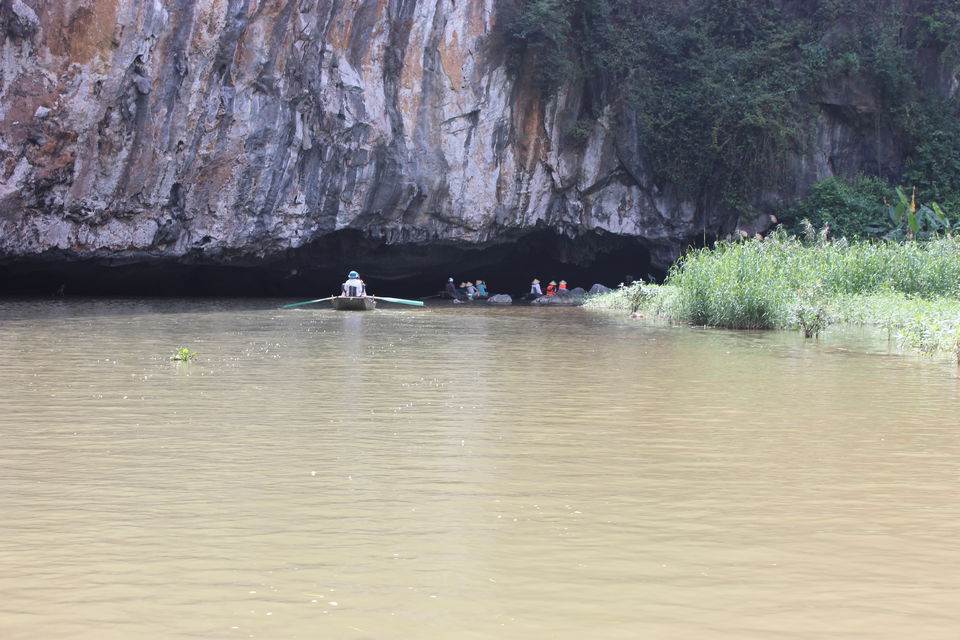 Photo of Tam Coc Ninh Binh, Ninh Hải, Hoa Lư District, Ninh Bình Province, Vietnam by melia mahajan