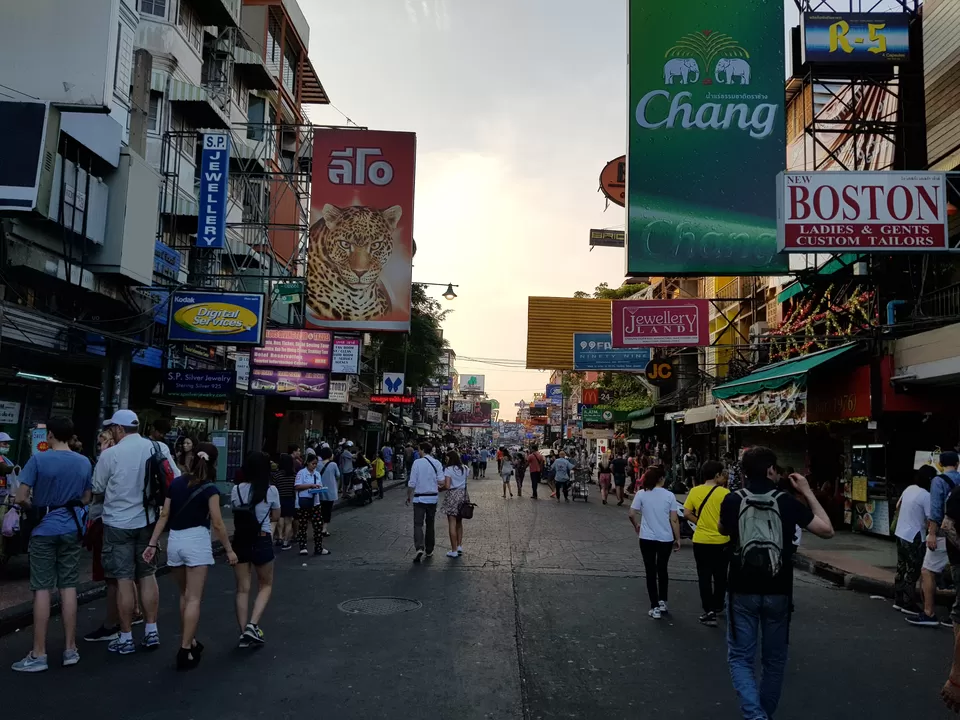 Photo of Khaosan Road, Talat Yot, Phra Nakhon, Bangkok, Thailand by Siva Ilankumaran