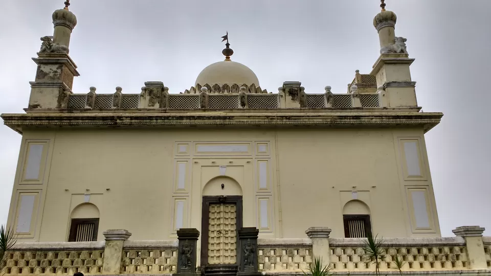 Photo of Raja's Tomb, Mahadevpet, Madikeri, Karnataka, India by Siva Ilankumaran