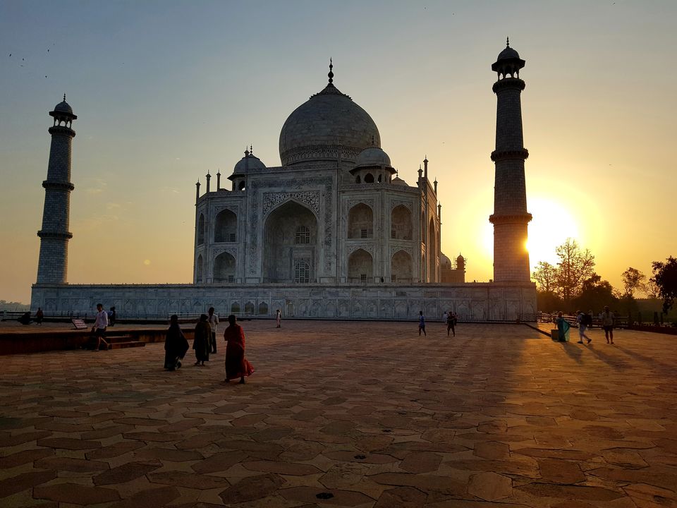 Photo of Unaging beaut Taj Mahal Montage-d from Various places by Siva Ilankumaran