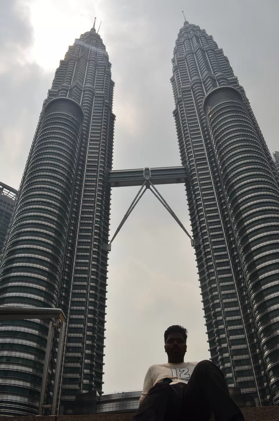 Photo of Petronas Twin Tower, Kuala Lumpur City Centre, Kuala Lumpur, Federal Territory of Kuala Lumpur, Malaysia by Siva Ilankumaran