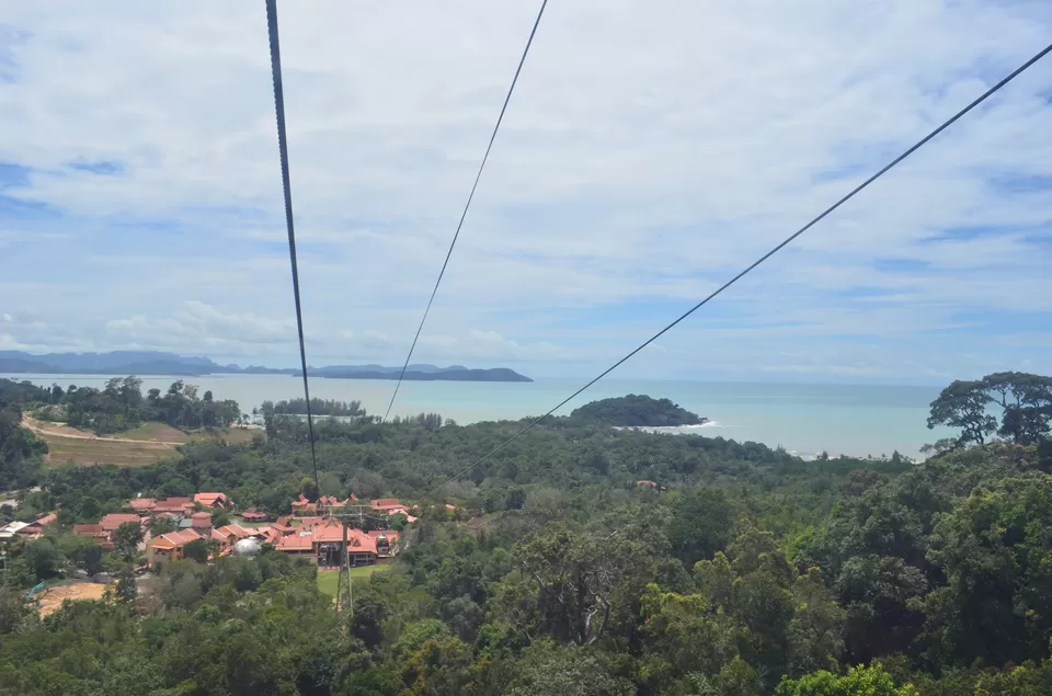 Photo of Langkawi Cable Car, Jalan Telaga Tujuh, Langkawi, Kedah, Malaysia by Siva Ilankumaran