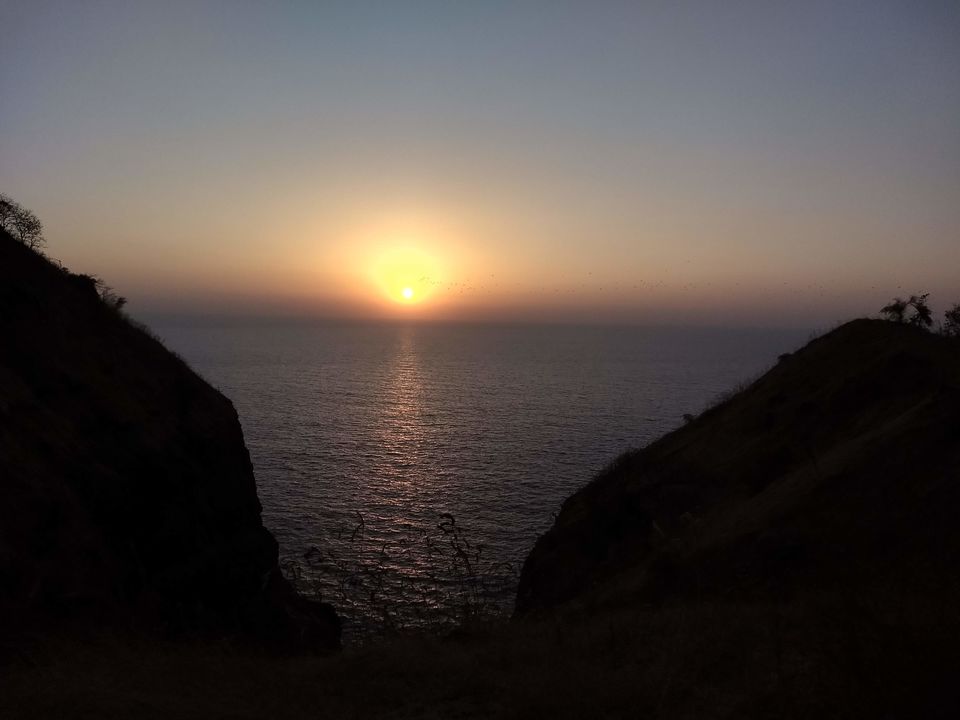 Photo of Trip to Virgin Location: Dolphin Point (Dabhol) 10/33 by traveller monk