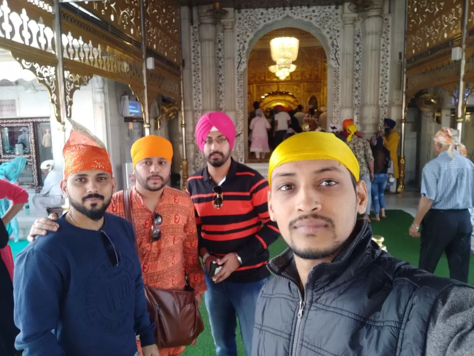 Photo of Bangla Sahib Gurdwara, Hanuman Road Area, Connaught Place, New Delhi, Delhi, India by traveller monk
