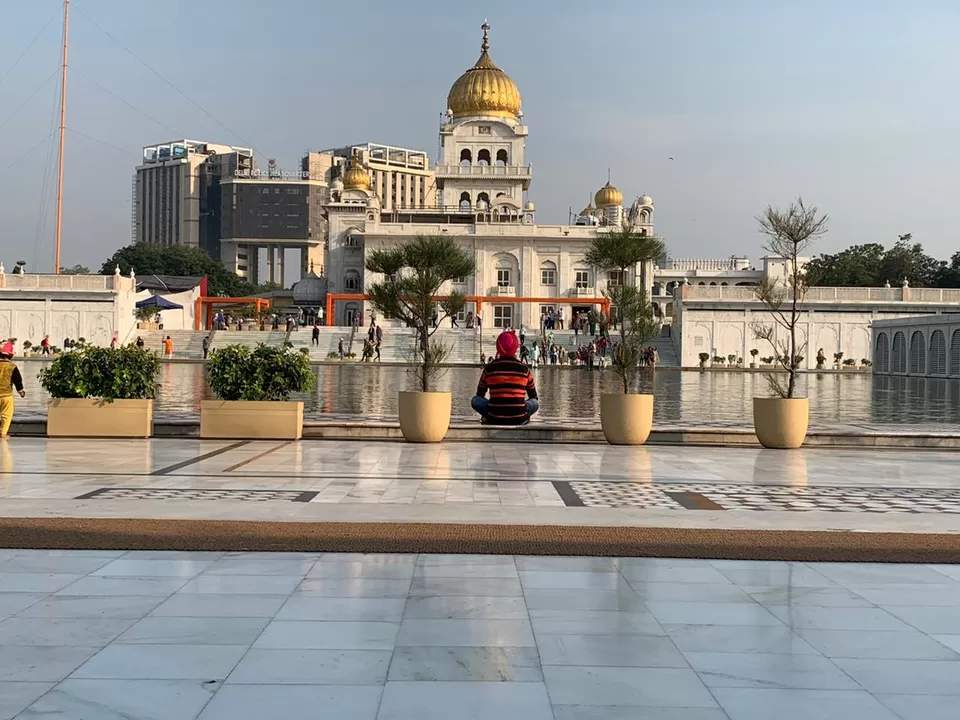 Photo of Bangla Sahib Gurdwara, Hanuman Road Area, Connaught Place, New Delhi, Delhi, India by traveller monk