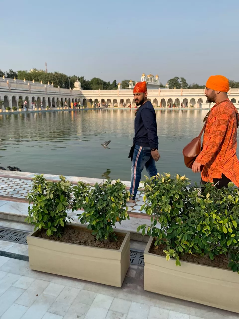Photo of Bangla Sahib Gurdwara, Hanuman Road Area, Connaught Place, New Delhi, Delhi, India by traveller monk