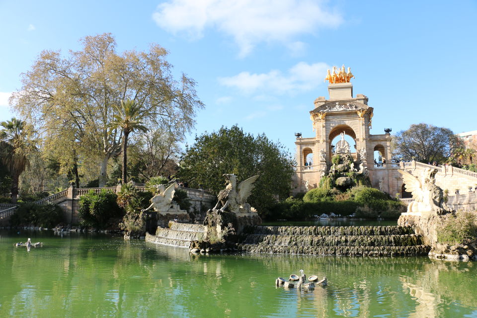 Photo of Hola Barcelona.. 8/11 by Lone Wolf