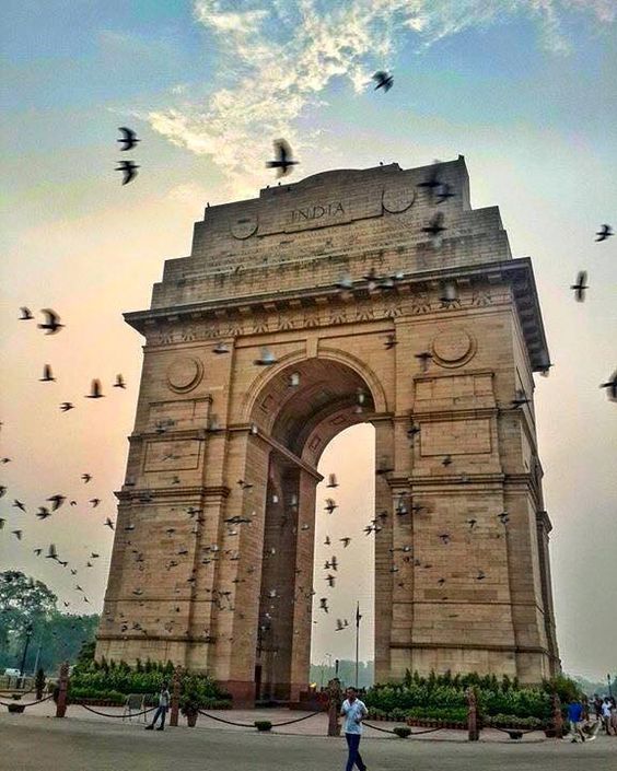 Photo of A Backpacker’s Guide to Delhi 1/4 by Kaifulwara Sheikh
