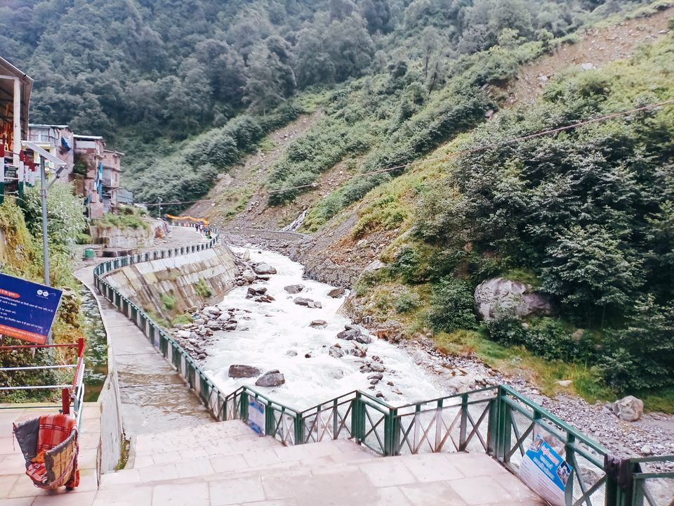 Photo of Gauri Kund - Kedarnath Trekking Way, Kedarnath, Uttarakhand, India by Milan