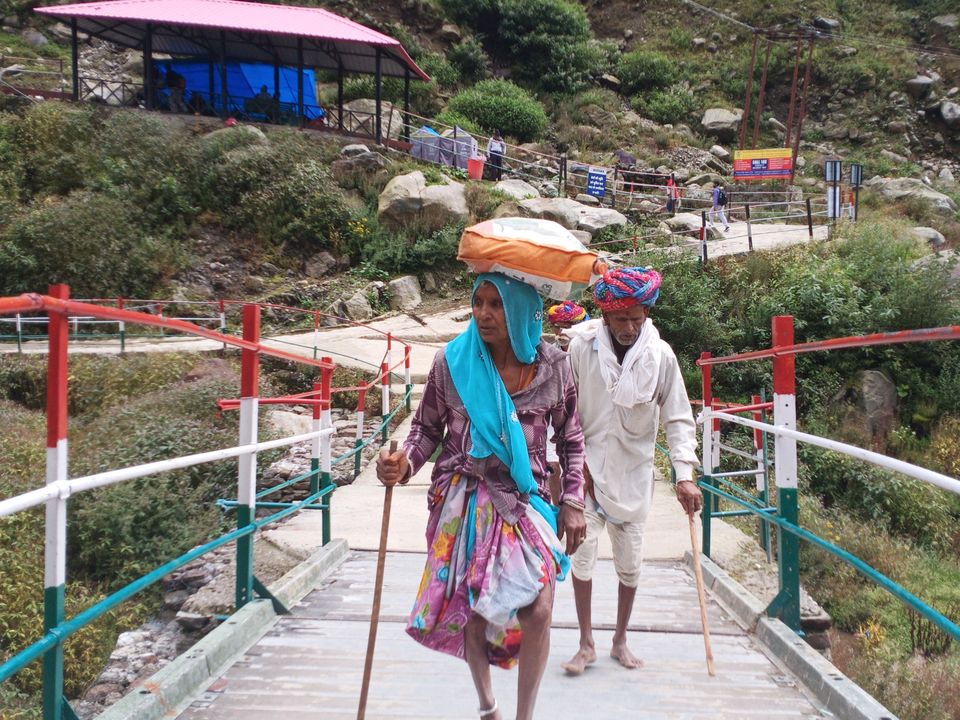 Photo of Gauri Kund - Kedarnath Trekking Way, Kedarnath, Uttarakhand, India by Milan