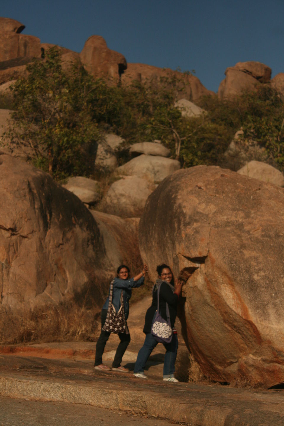 Photo of Hampi (With lots left to go back for) by Abhay Aggarwal