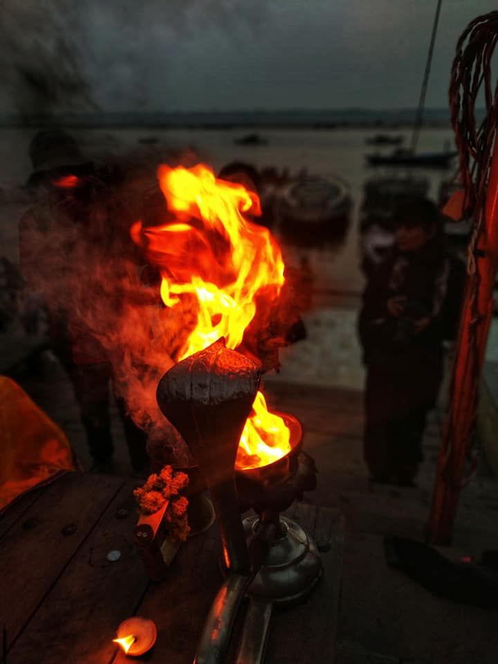 Photo of Dashashwamedh Ghat, Dashashwamedh Ghat Road, Ghats of varanasi, Godowlia, Varanasi, Uttar Pradesh, India by Debadrita Basak