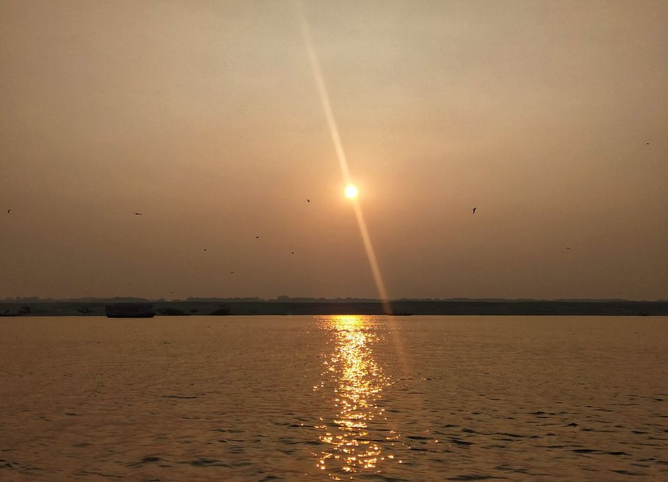 Photo of Dashashwamedh Ghat, Dashashwamedh Ghat Road, Ghats of varanasi, Godowlia, Varanasi, Uttar Pradesh, India by Debadrita Basak