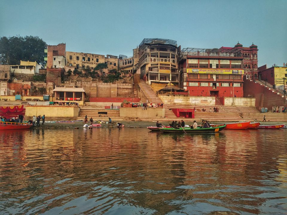 Photo of Dashashwamedh Ghat, Dashashwamedh Ghat Road, Ghats of varanasi, Godowlia, Varanasi, Uttar Pradesh, India by Debadrita Basak