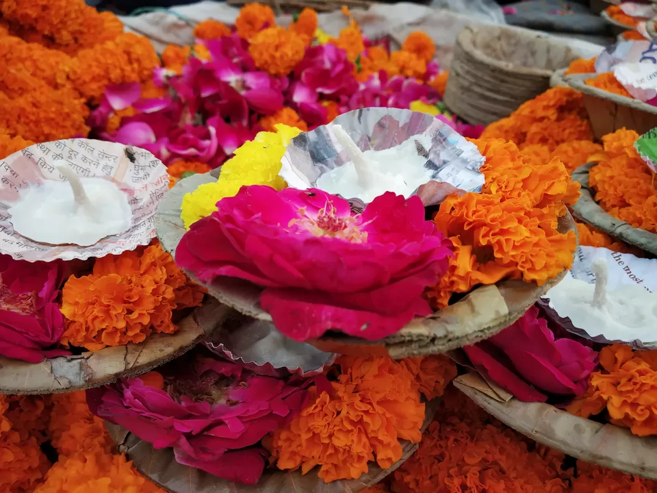 Photo of Dashashwamedh Ghat, Dashashwamedh Ghat Road, Ghats of varanasi, Godowlia, Varanasi, Uttar Pradesh, India by Debadrita Basak