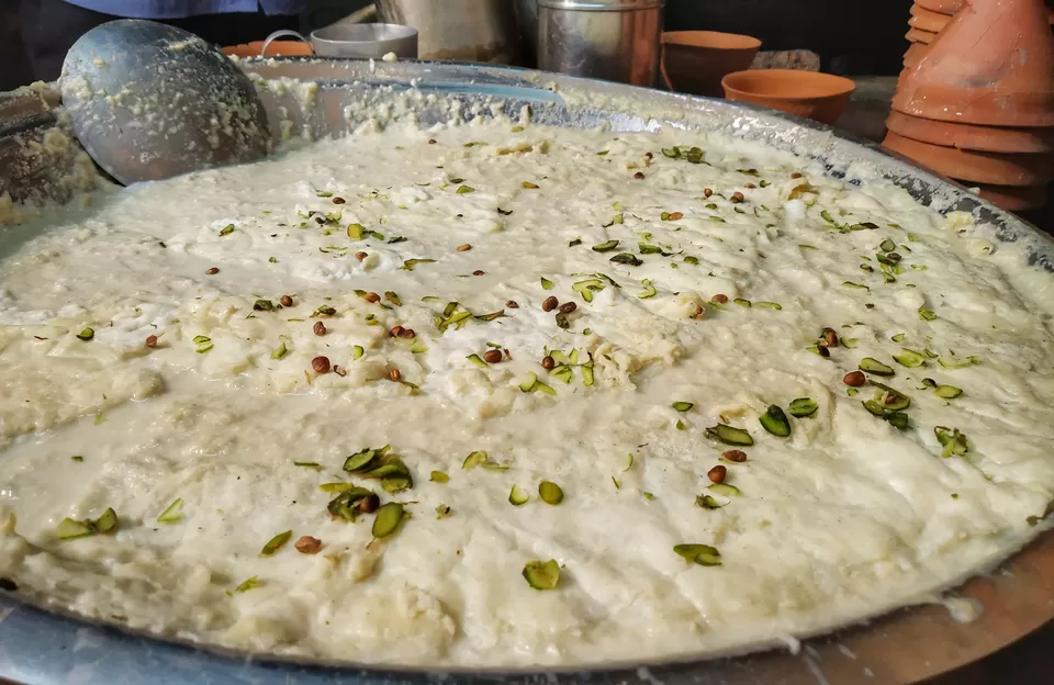 Photo of Vishwanath Gali, Lahori Tola, Varanasi, Uttar Pradesh, India by Debadrita Basak