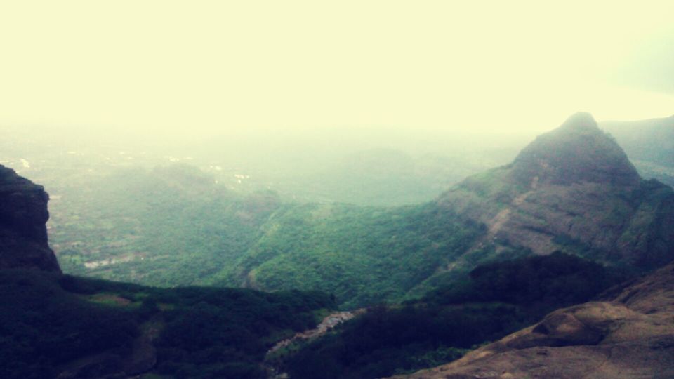 Photo of Lion Point, Hudco Colony, Lonavala, Maharashtra, India by The Wandering Wolf