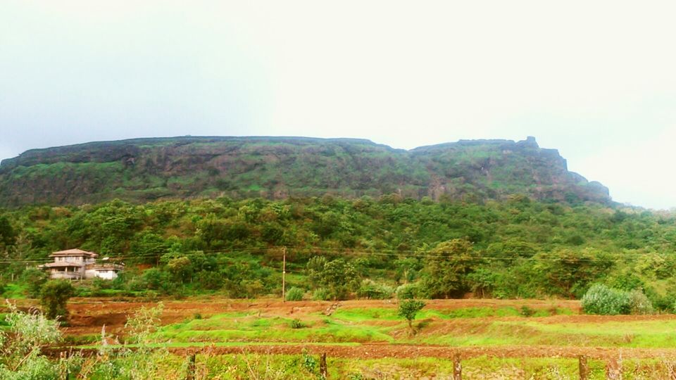 Photo of Lion Point, Hudco Colony, Lonavala, Maharashtra, India by The Wandering Wolf