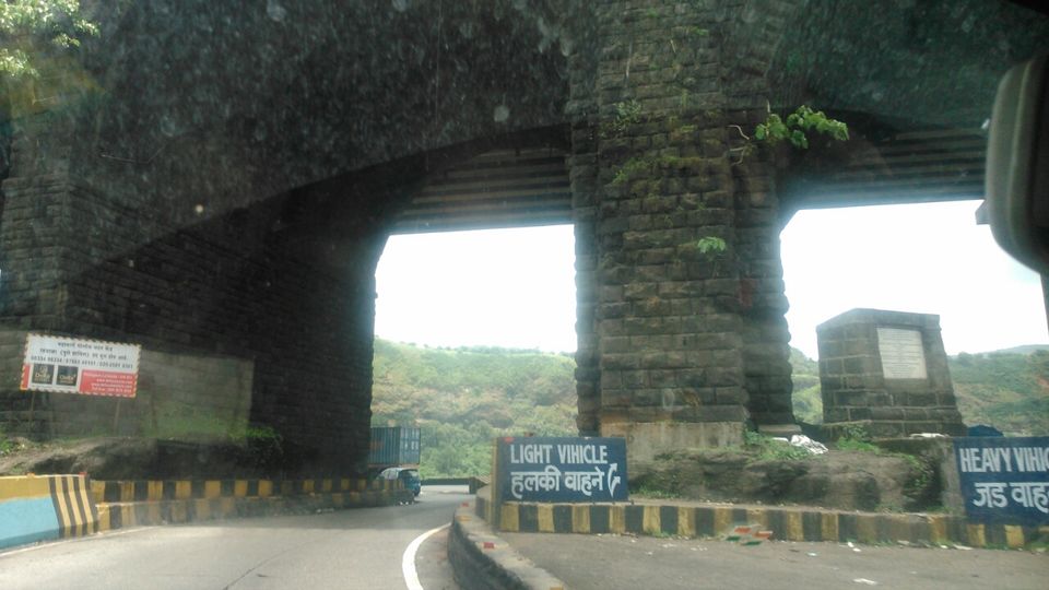 Photo of Mumbai-Pune Expressway, Sector 6, Navi Mumbai, Maharashtra, India by The Wandering Wolf