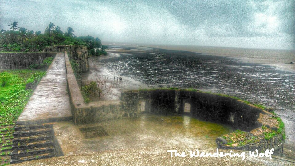 Photo of Arnala Fort, Arnala, Maharashtra, India by The Wandering Wolf