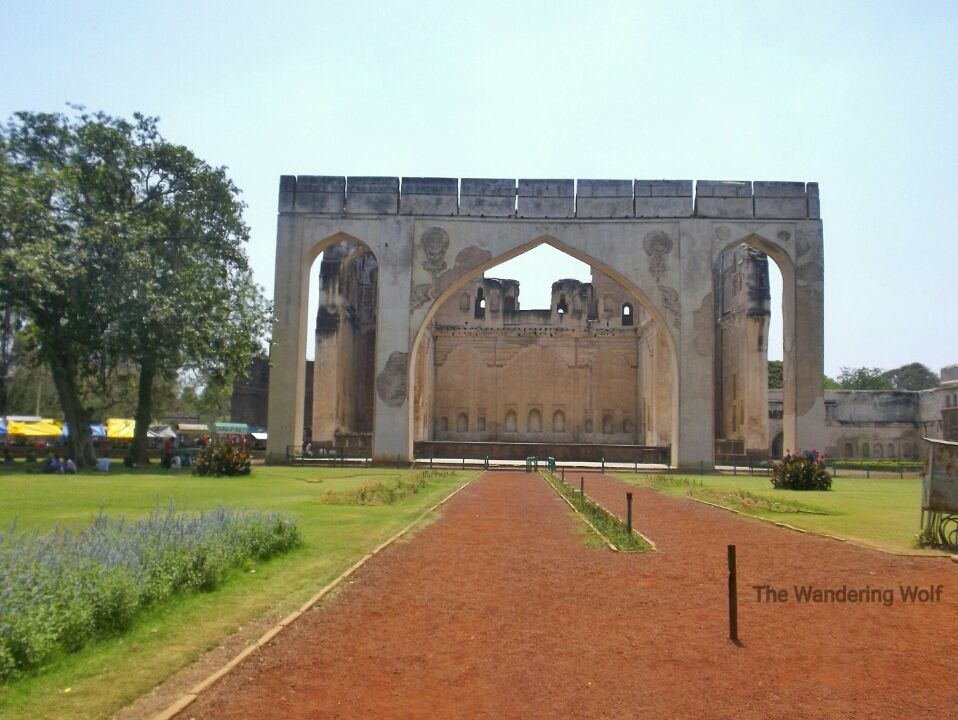 Photo of Gagan Mahal, DC Office Road, Gopalpur Galli, Vijayapura, Karnataka, India by The Wandering Wolf