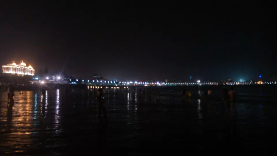Photo of Girgaon Chowpatty, Mumbai, Maharashtra, India by The Wandering Wolf