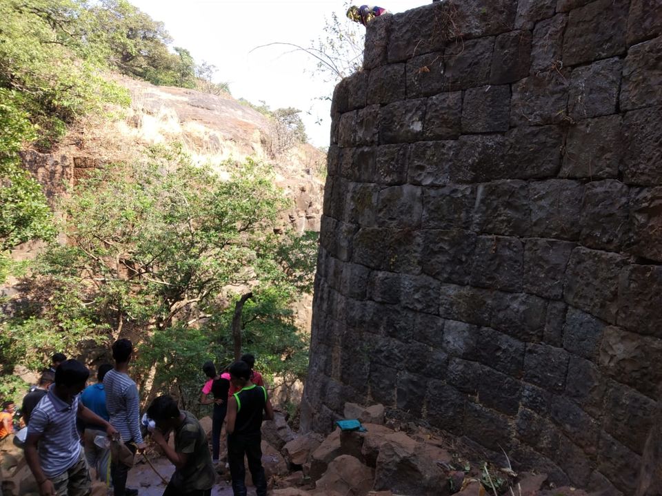 Photo of Mahuli Fort, Asangaon, Maharashtra, India by Harshit Rakheja