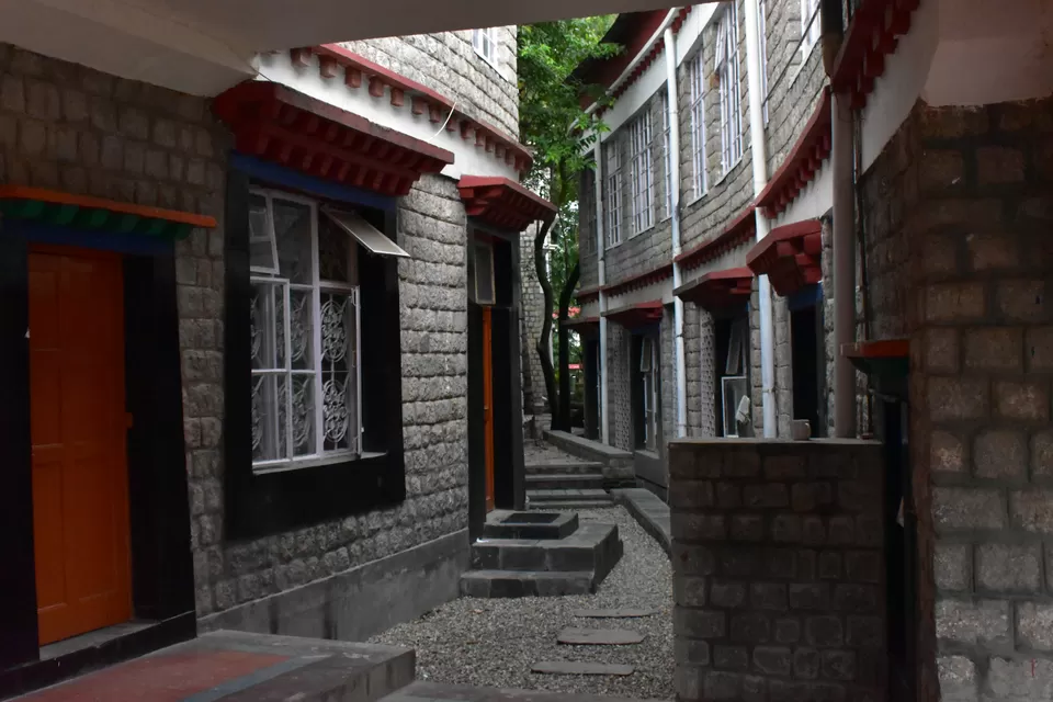 Photo of Norbulingka institute, Sidhpur, Himachal Pradesh, India by A GALLIVANT