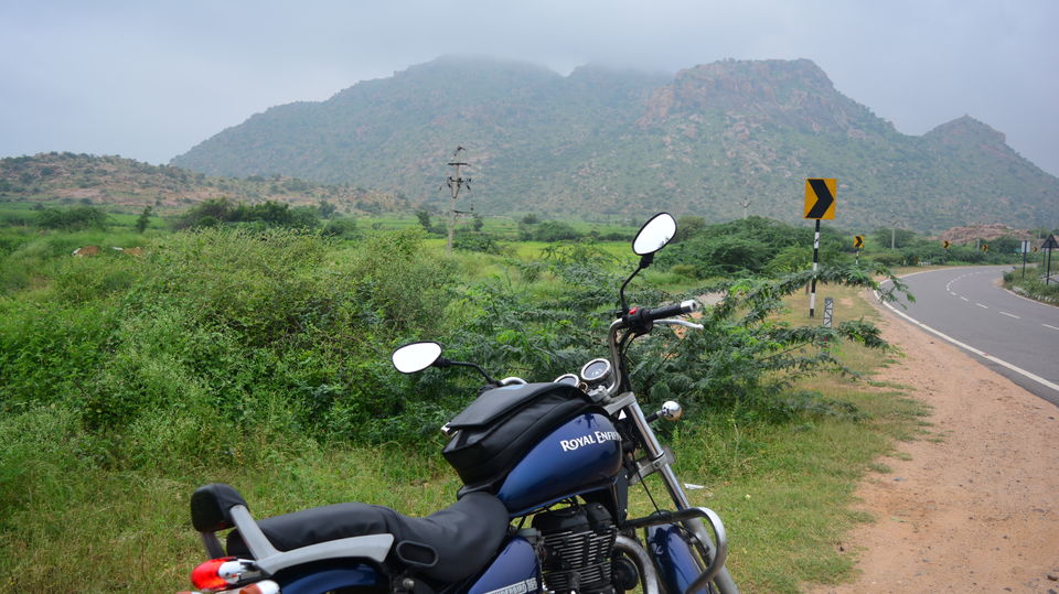 Photo of The 1500kms Road Adventure!! ( Hyderabad - Hampi - Lepakshi) 4/13 by Sanya Saraswat