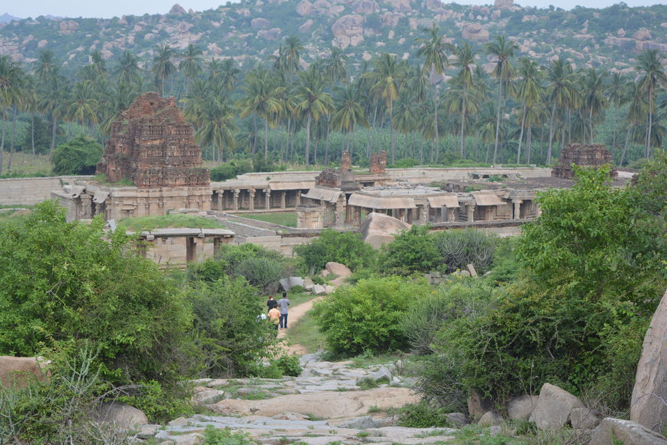Photo of The 1500kms Road Adventure!! ( Hyderabad - Hampi - Lepakshi) 5/13 by Sanya Saraswat